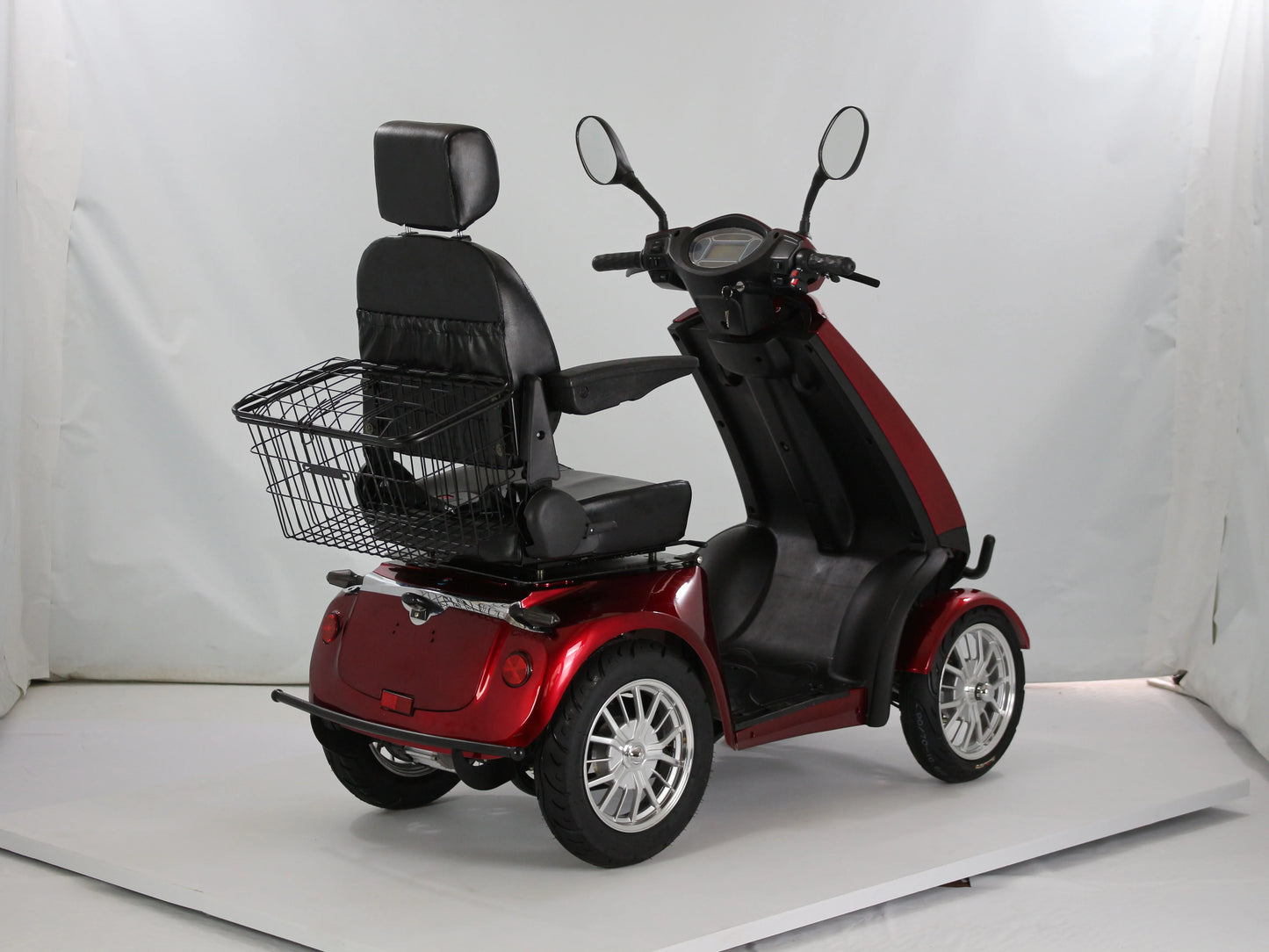 Outdoor 4 Wheels Leisure Fashion Elderly Mobility Scooter