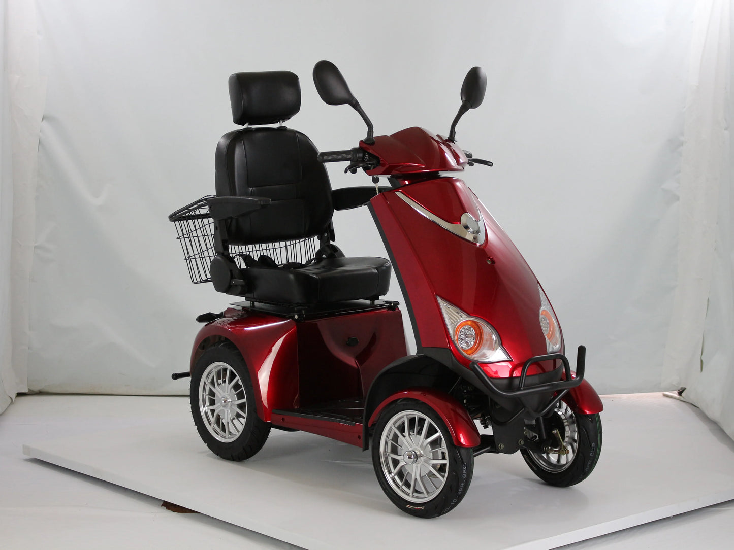 Outdoor 4 Wheels Leisure Fashion Elderly Mobility Scooter
